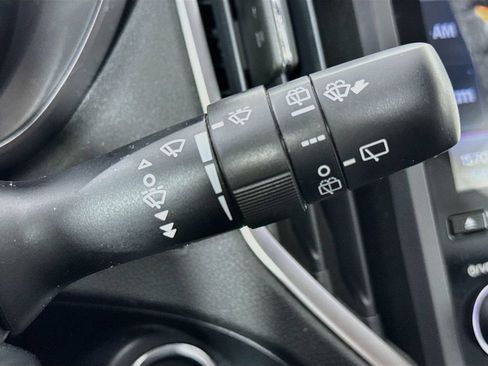 Used 2019 Subaru Crosstrek 2.0i Limited w/ Moonroof Package w/Navigation AWD/4WD image 13