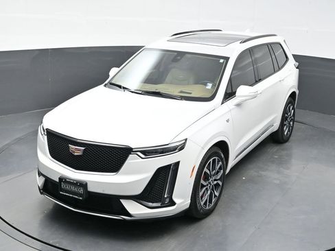 Certified 2025 Cadillac XT6 Sport w/ Platinum Package AWD/4WD image 31