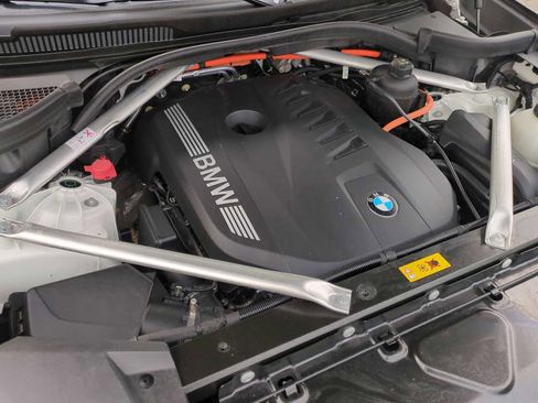 Used 2025 BMW X5 xDrive50e image 31