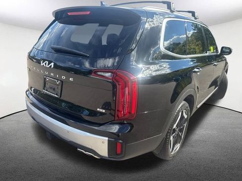 Used 2024 Kia Telluride S w/ S Sunroof Package image 14