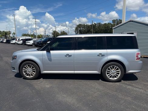 Used 2016 Ford Flex SEL w/ Equipment Group 202A FWD image 4