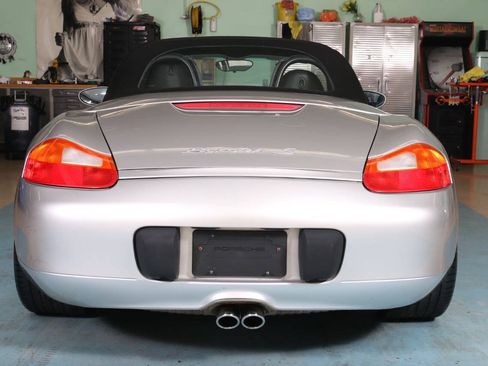 Used 2000 Porsche Boxster S RWD image 15