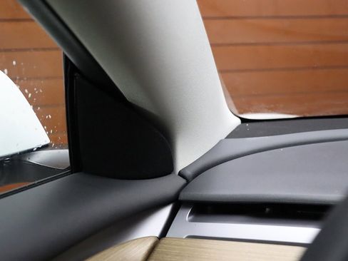 Used 2023 Tesla Model 3 Standard Range RWD image 35