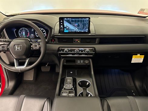 New 2025 Honda Pilot Touring image 15