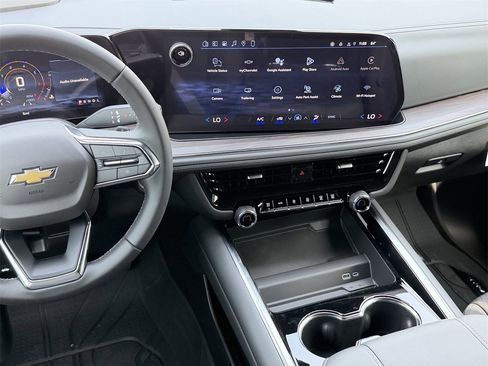 New 2026 Chevrolet Suburban LS image 15