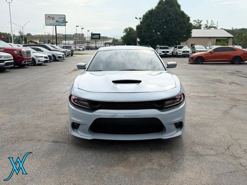 Used 2022 Dodge Charger R/T w/ Plus Group RWD image 2