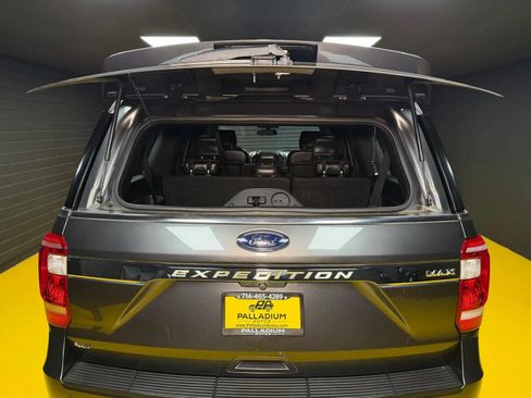 Used 2018 Ford Expedition Max XLT w/ Equipment Group 201A AWD/4WD image 11