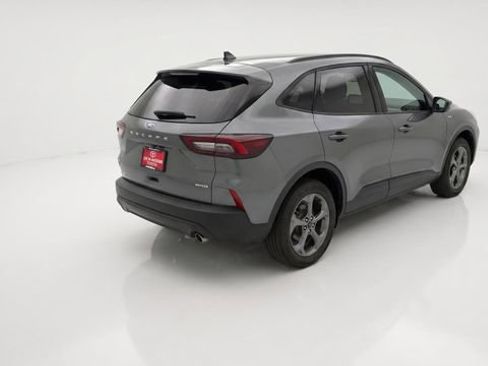 Used 2025 Ford Escape ST-Line Select AWD/4WD image 7