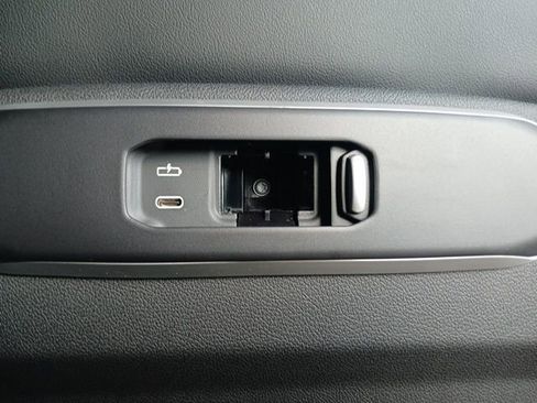 New 2026 BMW X5 xDrive50e AWD/4WD image 16