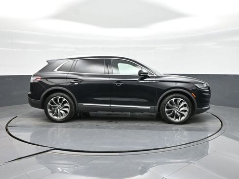Used 2023 Lincoln Nautilus Reserve w/ Luxury Package FWD image 16