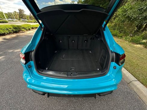 Certified 2023 Porsche Macan AWD/4WD image 19