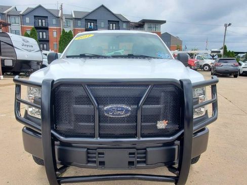 Used 2017 Ford F150 XL w/ XL Power Equipment Group AWD/4WD image 3