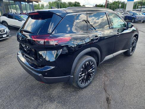 New 2026 Nissan Rogue Dark Armor AWD/4WD image 8