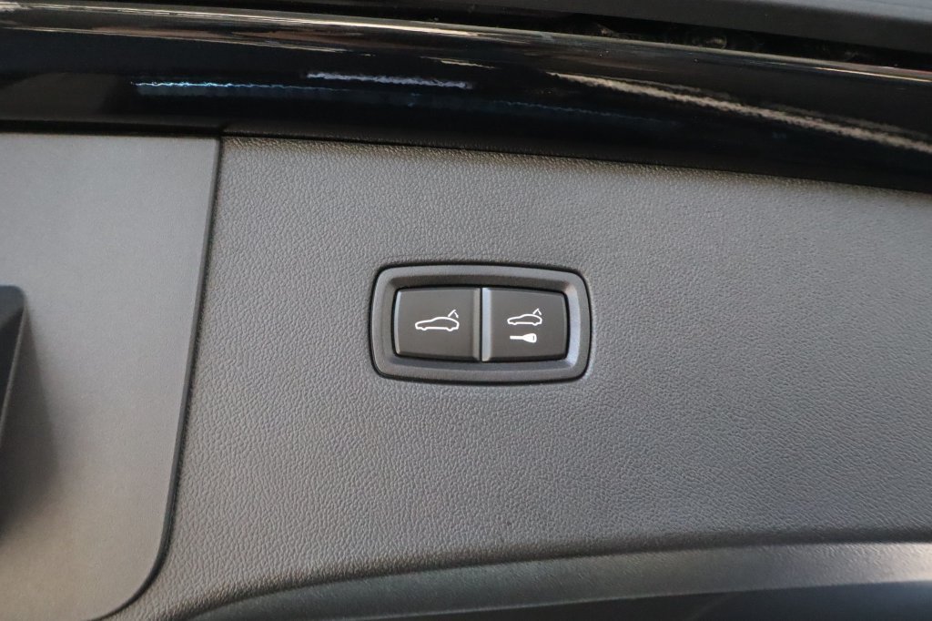 Used 2026 Porsche Cayenne GTS AWD/4WD image 40