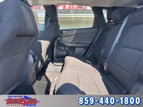 Used 2025 Ford Escape Active AWD/4WD image 30