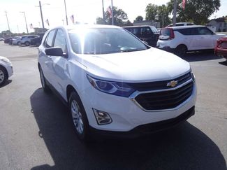 Used 2020 Chevrolet Equinox LS image 1