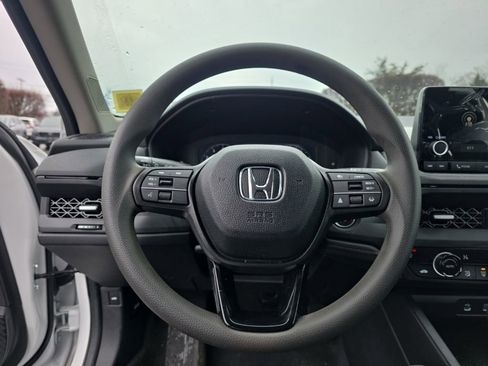 Used 2025 Honda Accord SE image 13