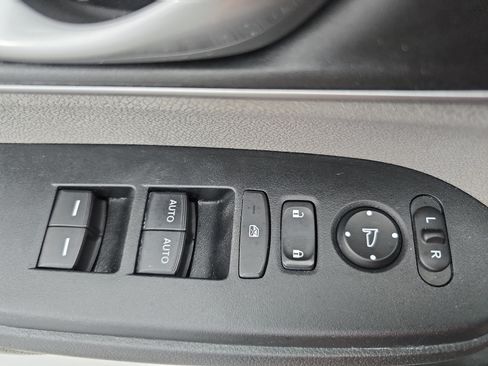 Used 2018 Honda CR-V EX image 27