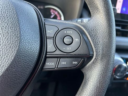 Used 2023 Toyota RAV4 XLE FWD image 19