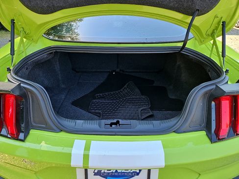 Used 2020 Ford Mustang Premium RWD image 28
