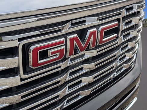 New 2026 GMC Sierra 1500 Denali w/ Technology Package AWD/4WD image 5