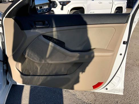 Used 2014 Kia Optima LX image 21