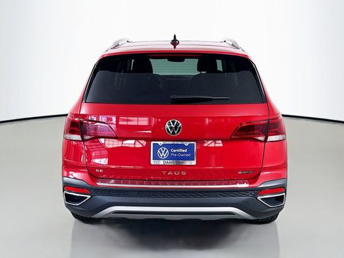 Certified 2023 Volkswagen Taos SE w/ Panoramic Sunroof Package AWD/4WD image 10