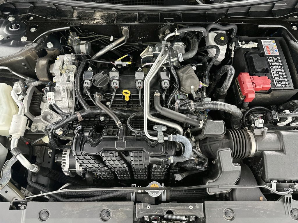 Used 2025 Nissan Altima 2.5 SV FWD image 31
