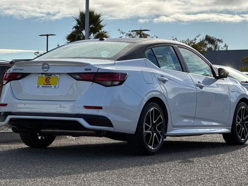 New 2025 Nissan Sentra SR w/ SR Premium Package image 5