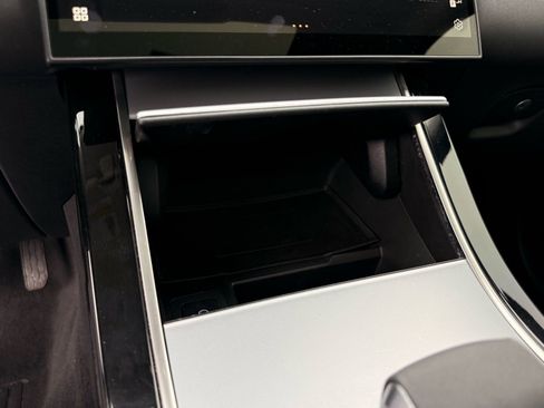 Used 2024 Land Rover Range Rover Velar S image 51