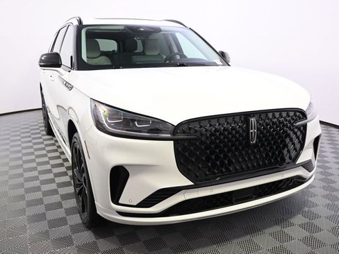 New 2026 Lincoln Aviator Reserve AWD/4WD image 9