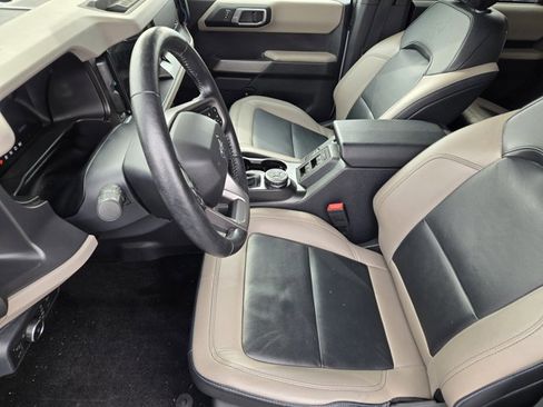 Certified 2022 Ford Bronco Wildtrak image 12