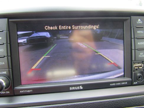 Used 2018 Dodge Grand Caravan SE FWD image 16
