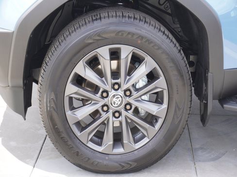 Used 2026 Toyota Land Cruiser w/ Premium Package AWD/4WD image 6