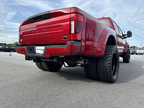 Used 2022 Ford F450 Platinum AWD/4WD image 10