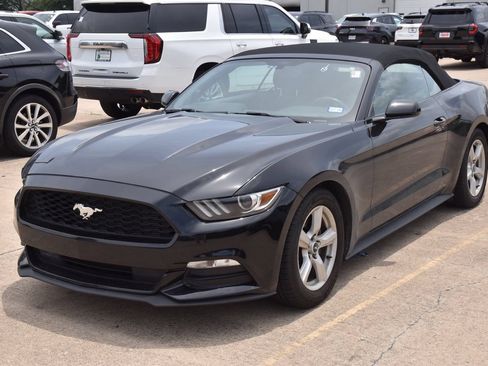 Used 2017 Ford Mustang Convertible RWD image 2