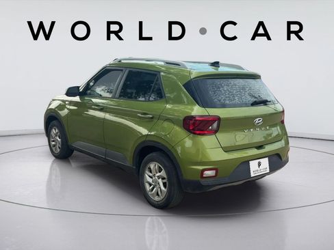Used 2020 Hyundai Venue SEL FWD image 8