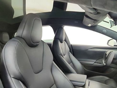 Used 2021 Tesla Model S Plaid image 21
