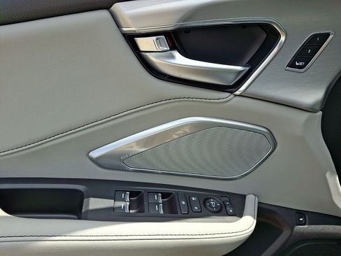 Certified 2024 Acura RDX SH-AWD w/ Technology Package image 12