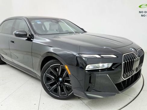 Used 2026 BMW 740i w/ Premium Package RWD image 1