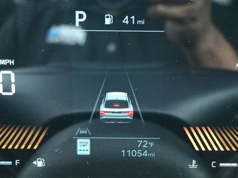 Used 2025 Kia K4 FWD image 16