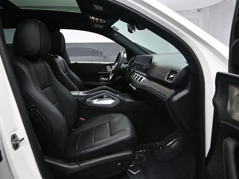 Used 2022 Mercedes-Benz GLS 450 4MATIC image 31