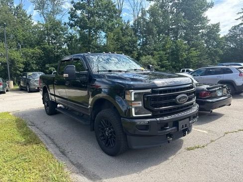 Used 2022 Ford F250 Lariat w/ Black Appearance Package AWD/4WD image 3