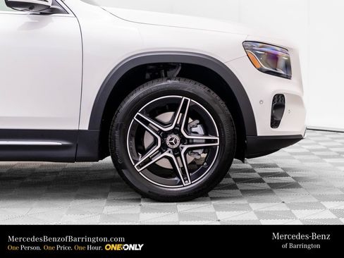 New 2026 Mercedes-Benz GLB 250 4MATIC image 36