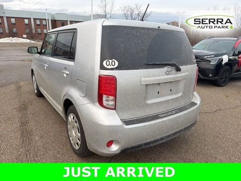 Used 2015 Scion xB image 4