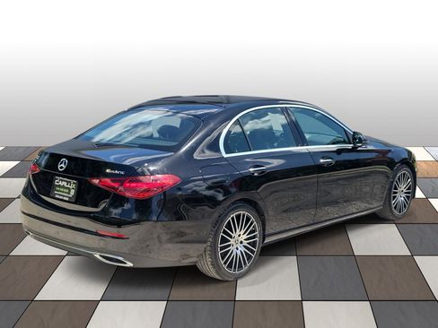 Used 2025 Mercedes-Benz C 300 4MATIC Sedan image 4