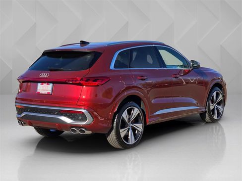 New 2025 Audi SQ5 Premium Plus image 6