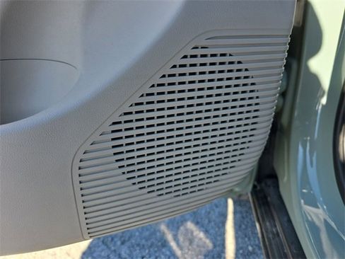 Used 2024 Hyundai Kona SEL image 17