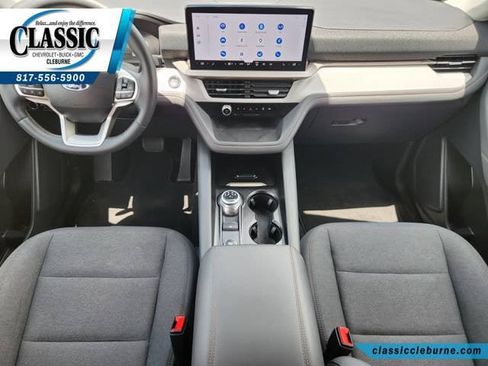 Used 2025 Ford Explorer Active RWD image 2