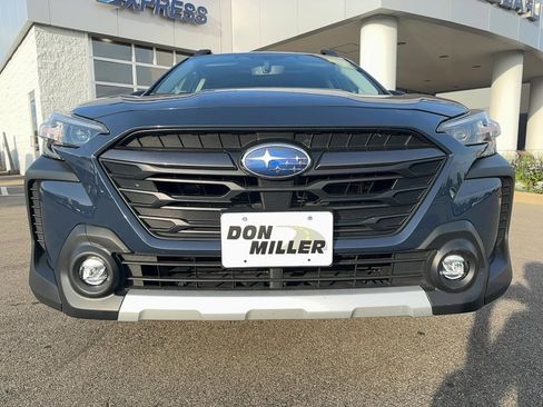 Used 2023 Subaru Outback Limited w/ Tech Package 3 image 2